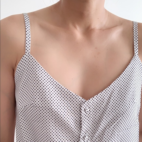 WHITE V NECK BOTTON CAMISOLE -  BLACK POLKADOTS - Picture 3 of 7
